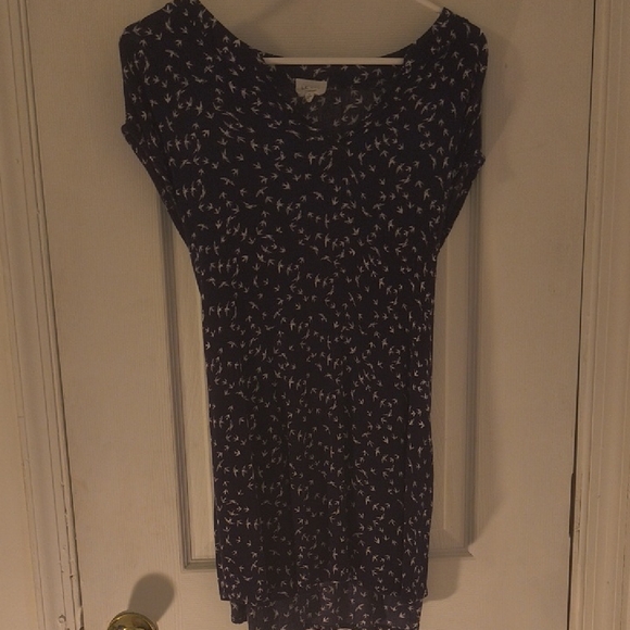 Le Lis Tops - Navy Dress with Bird Print